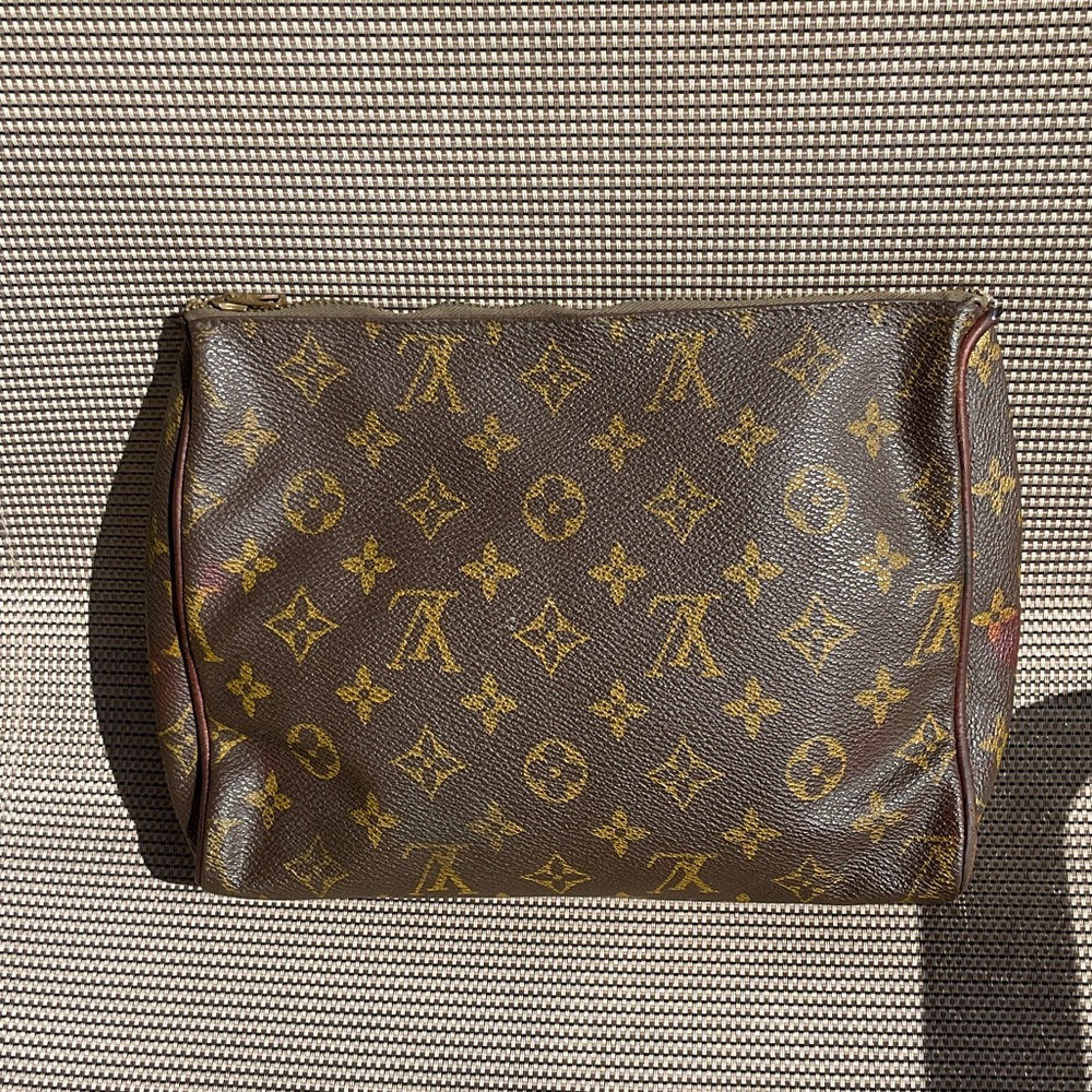Louis Vuitton Classic Monogram Toiletry Bag - Picture 2 of 3